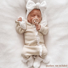 Load image into Gallery viewer, Baby Clothes New Born Baby Clothing Solid Color Flying Sleeve Ruffled Zipper Romper With Bow Headband Infant Jumpsuit Baby Clothes Unisex Footies Romper Long Sleeves Baby Grows Waffle Knit Zipper Ruffle One Piece Outfit
