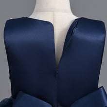 Load image into Gallery viewer, Girls Princess Dress High-end Flower Girl Lace Embroidery Wedding Bridesmaid Princess Pageant Long Dress Kids Party Maxi Vintage Dresses Banquet Maxi Prom Ball Gown for children 120cm to 170cm in height