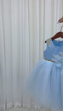 Load and play video in Gallery viewer, Kids Girl Tulle Embroidery Sleeveless Elegant Flower Dress + Flower Hairband, for Weddings, Parties, Birthdays, Fashion Shows & Piano Perform Toddler Formal Dress